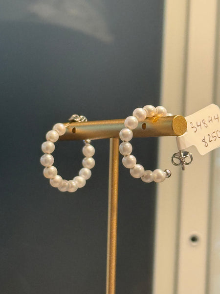 Charlotte Pearl Hoop