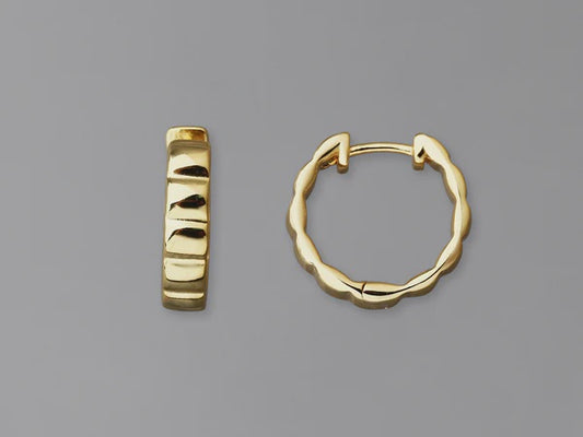 Zara Huggie