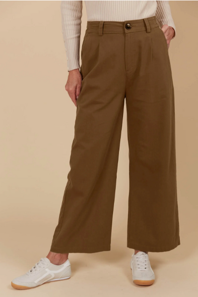 Freya Pant