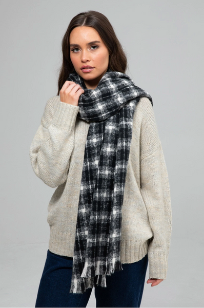 Landon Scarf Black