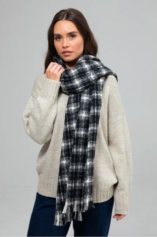 Landon Scarf Black