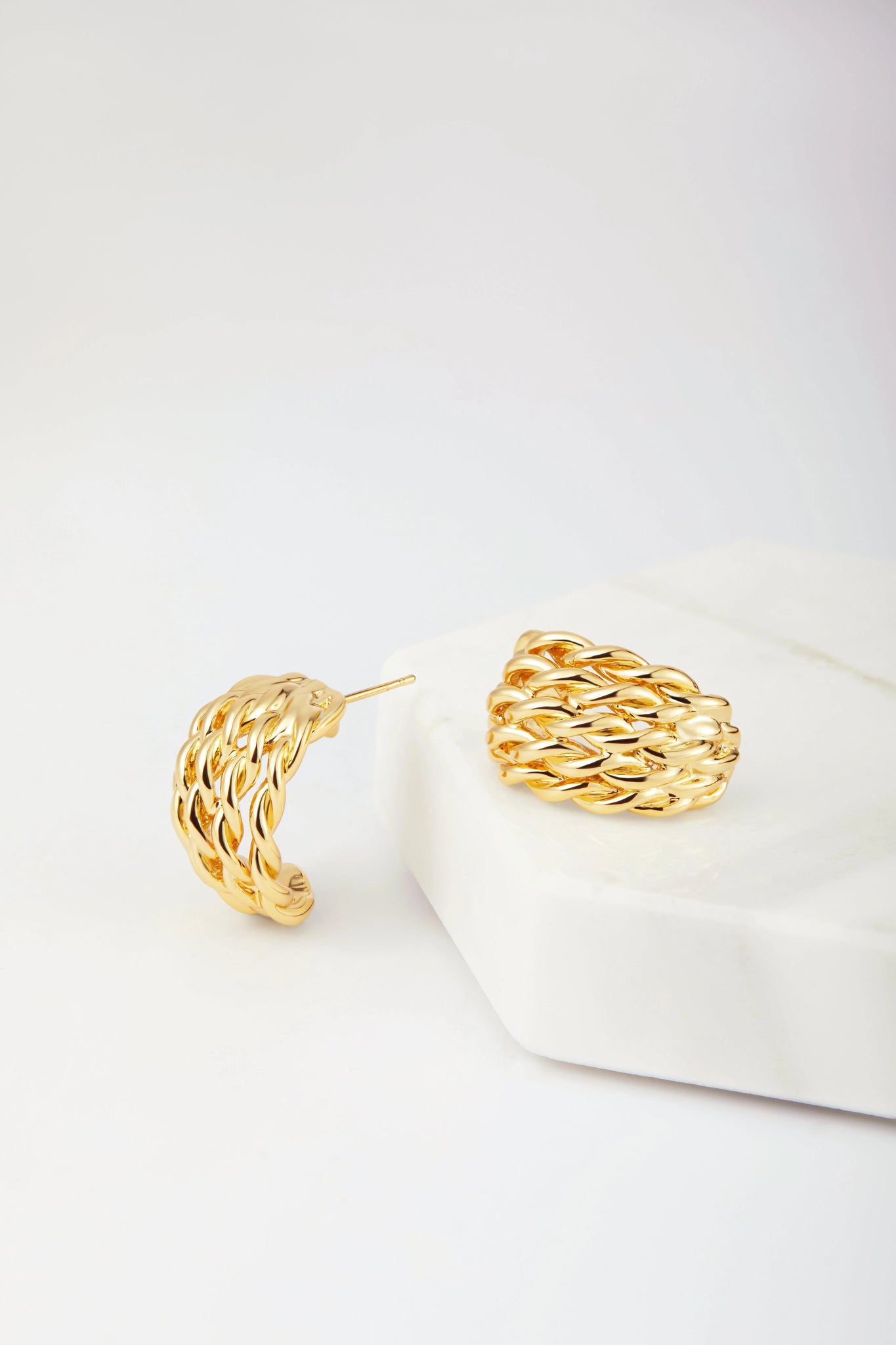Sarah Hoop in Silver or Gold