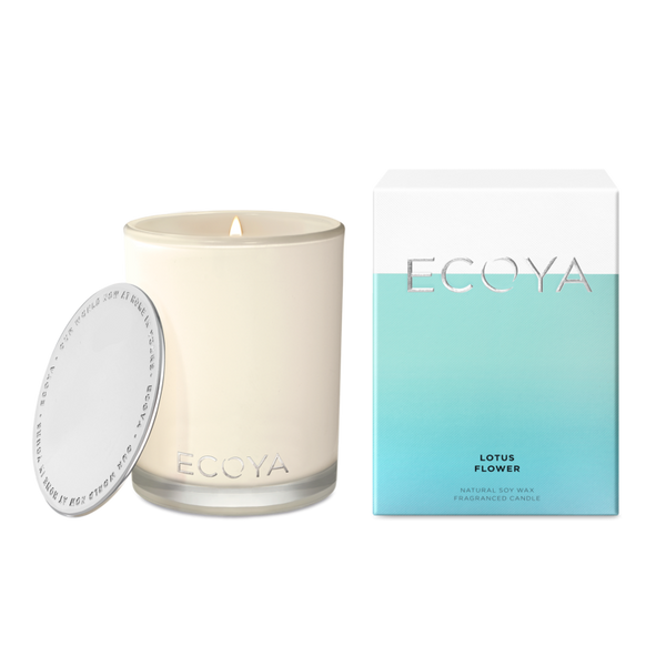 The influence of Australian white lotus flower, infused with deep shades of Pacific vanilla and patchouli, create a warm and delicately spicy mix that is both sensual and relaxing.